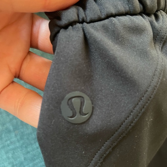 NWOT Lululemon Keep Moving High Rise pant - Picture 9 of 10